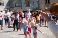 Les fêtes de village pendant l’été :  Chaque semaine, une fête dans un village différent de la vallée !